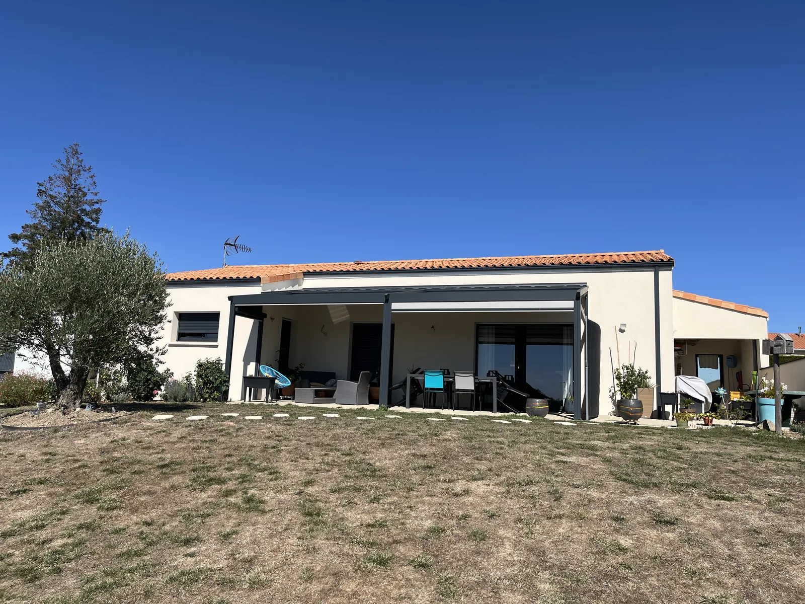 Construction d'une maison neuve de plain-pied, réalisation AJ2